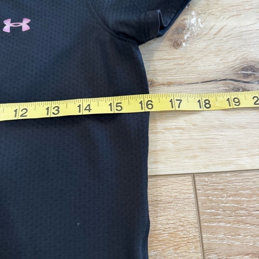 Under Armour black short sleeved athletic workout top, pink logo, stretchy, S. - Picture 5 of 7